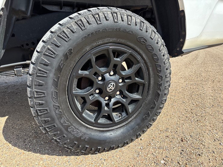 2022-toyota-tacoma-image-8