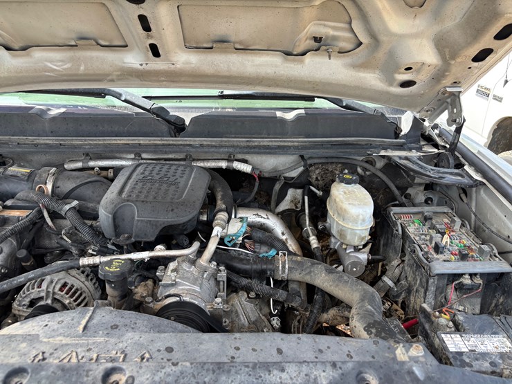 2009-chevrolet-2500-image-16