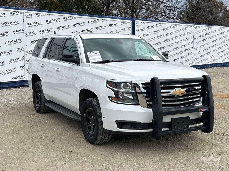 2020-chevrolet-tahoe-image-4