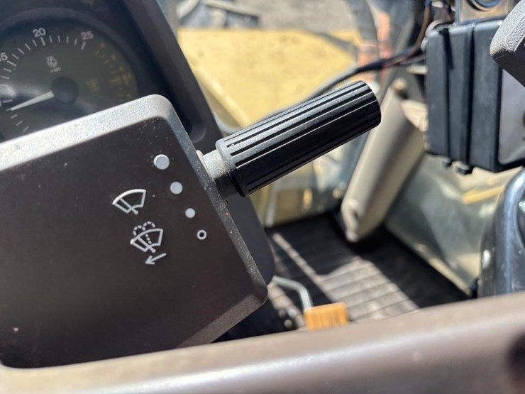 john-deere-7220-image-35