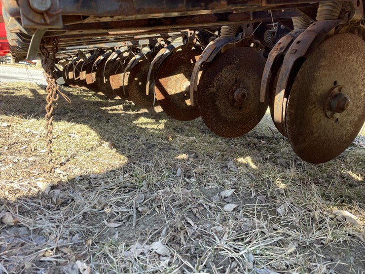 case-ih-5100-image-11