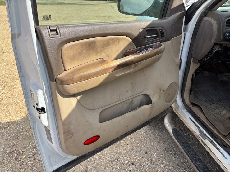 2009-chevrolet-2500-image-7