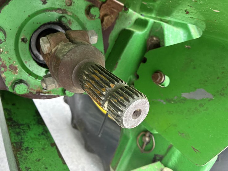 1992-john-deere-4560-image-27