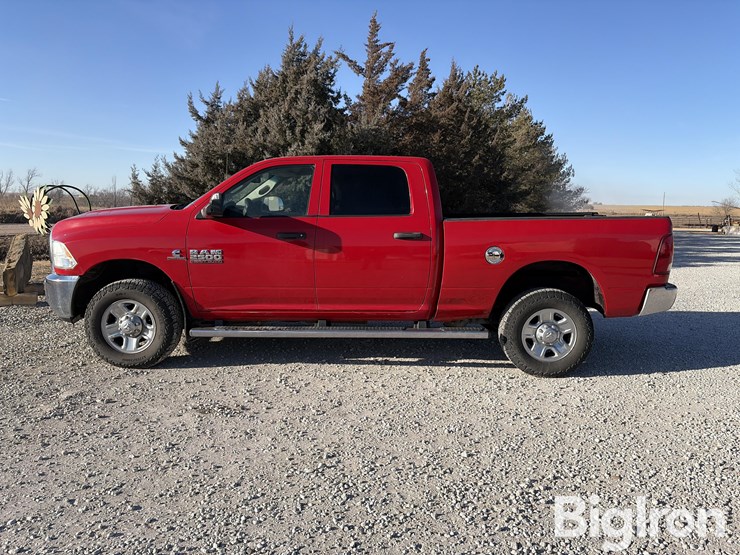 2014-ram-2500-st-image-8