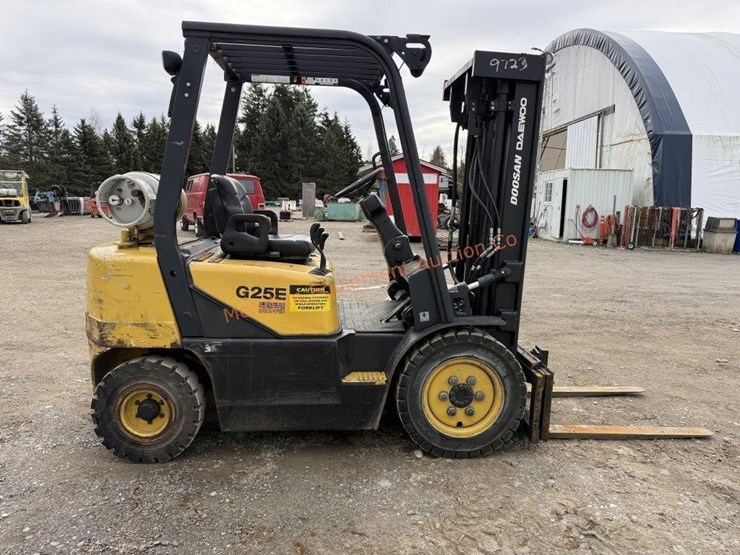 2006-daewoo-g25e-3-image-10