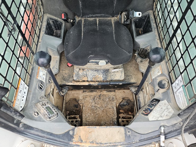 2020-bobcat-t770-image-9