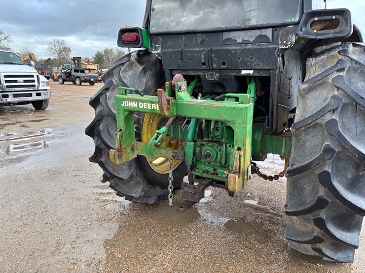 john-deere-3155-image-4