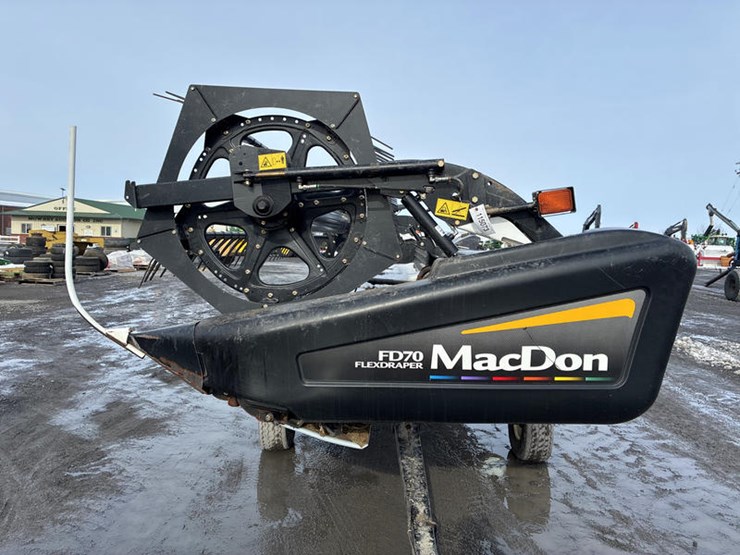 2012-mac-don-fd70-image-11