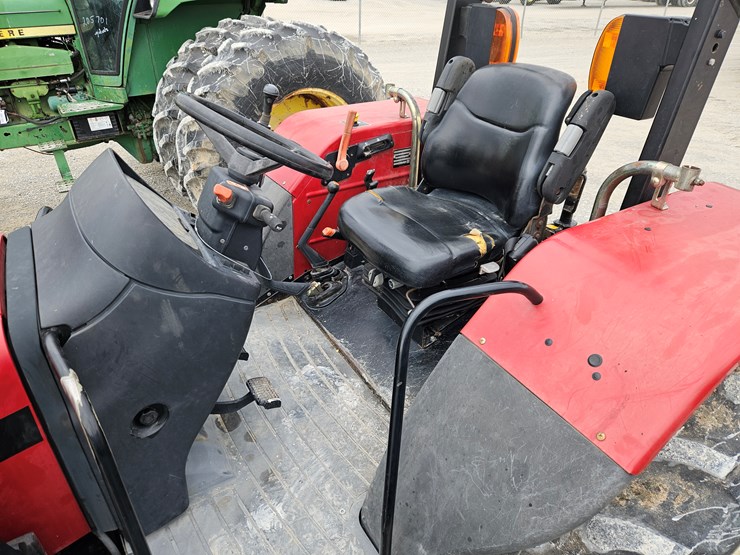 2003-case-ih-jx100u-image-13