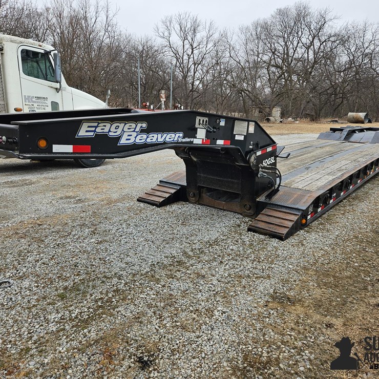2012 Eager Beaver 50GSL/3 Tri/A 50-Ton Hydraulic Detachable Lowboy