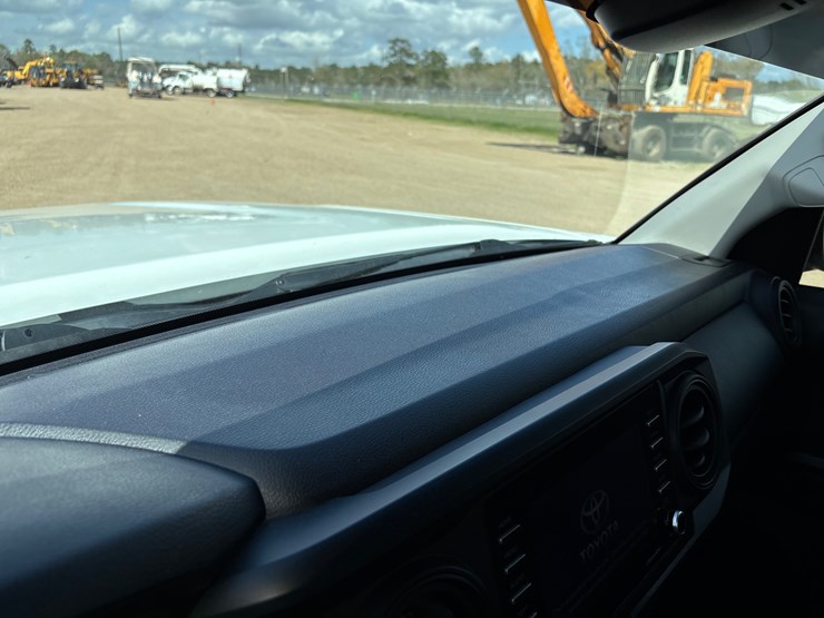 2022-toyota-tacoma-image-24