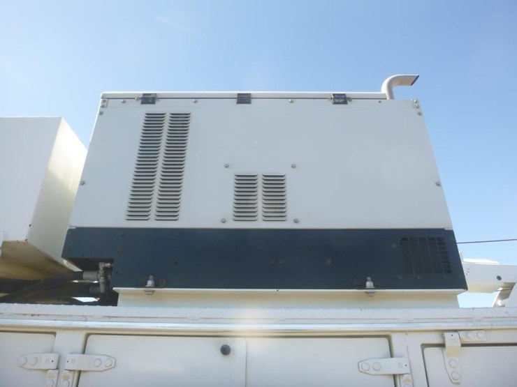 2017-ford-f750-image-19