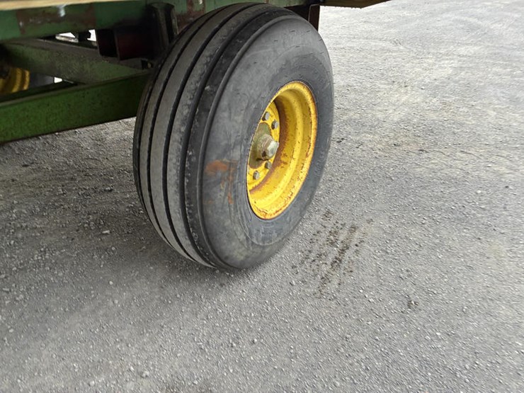 john-deere-1075-image-5