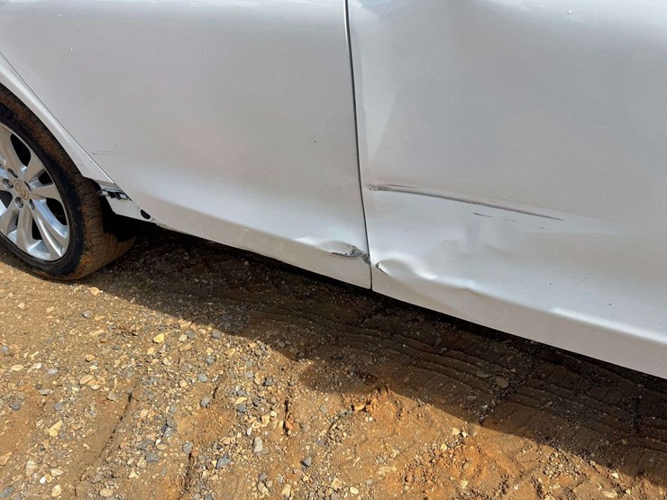 2015-chrysler-200-limited-4d-sedan---172,827-miles-image-26