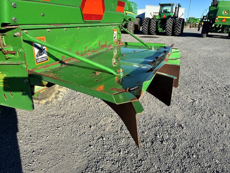 2000-john-deere-9550-image-46