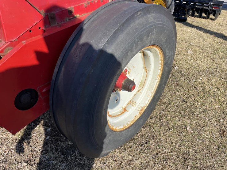 case-ih-5100-image-12