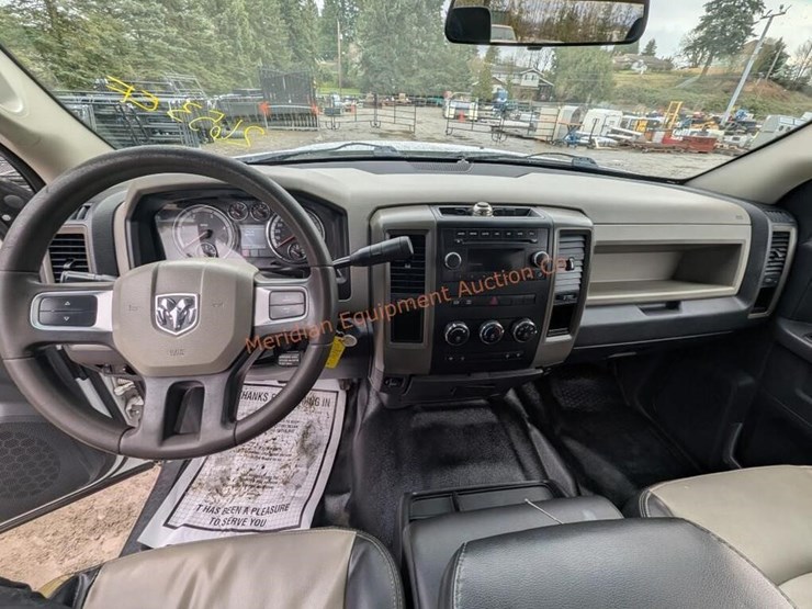 2011-dodge-ram-4500-image-32