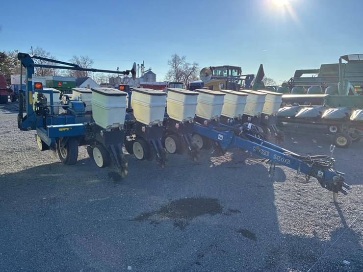 2009-kinze-3000-image-3