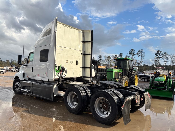 2018-international-lt-image-7