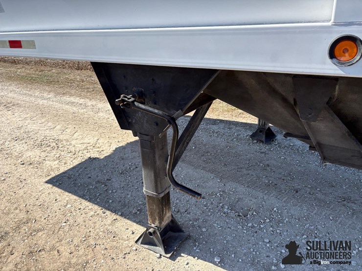 2002-wheeler-hopper-bottom-40'-t/a-grain-trailer-image-13
