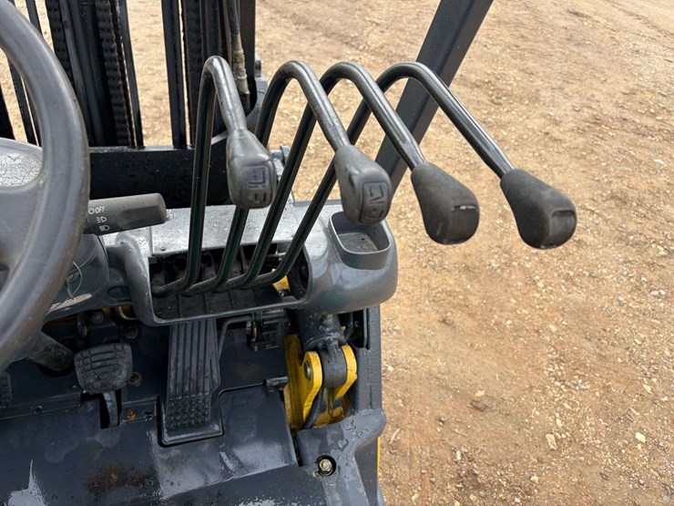 2005-komatsu-fg25st-14-image-13