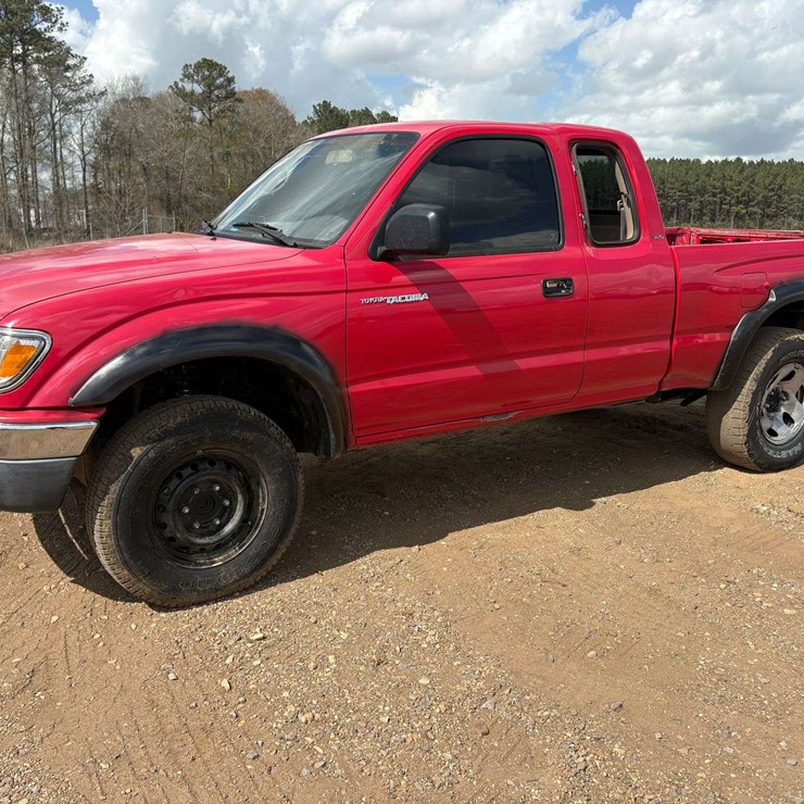 2002 TOYOTA TACOMA