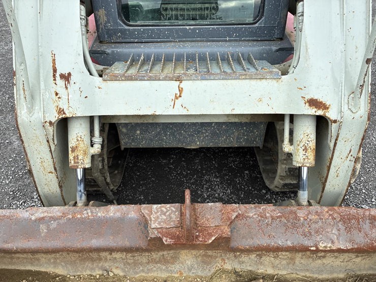 takeuchi-tl250-image-14