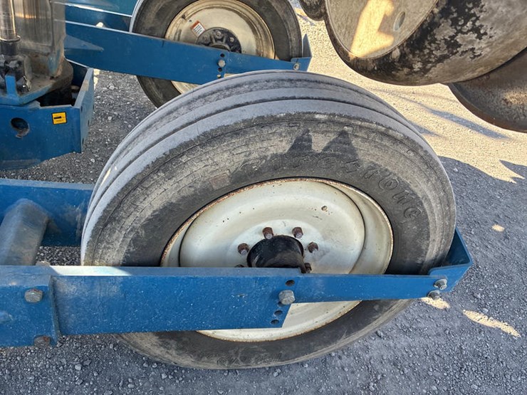 2006-kinze-3600-image-33