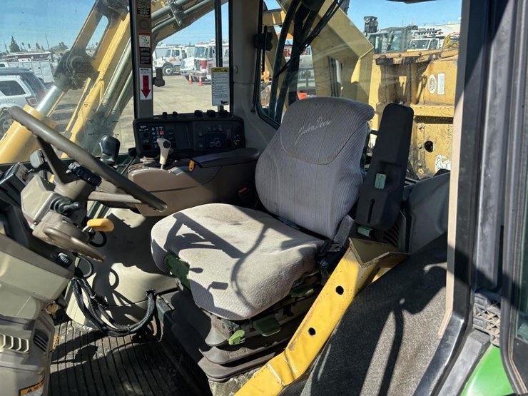 john-deere-7220-image-30