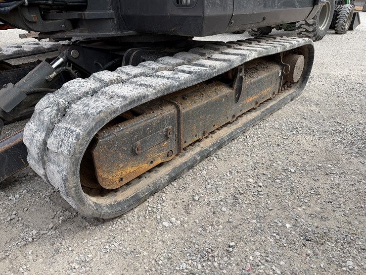 2019-case-cx57c-image-6