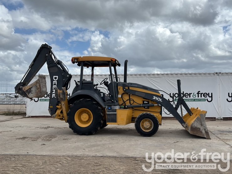 2020-deere-310l-image-6