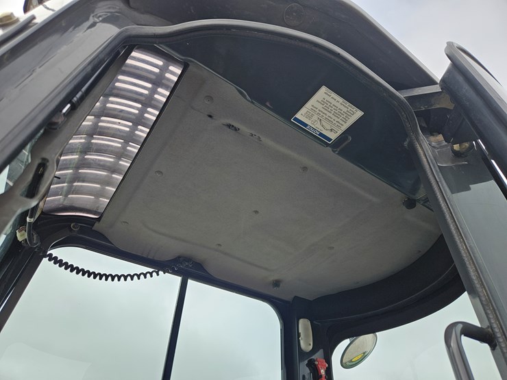 2008-case-cx50b-image-7