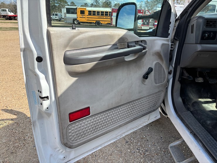 2000-ford-f450-image-10