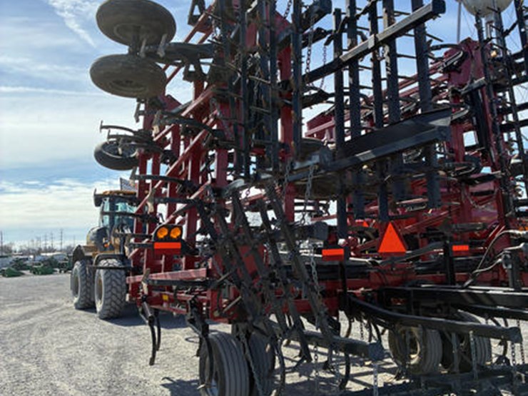 case-ih-200-image-17