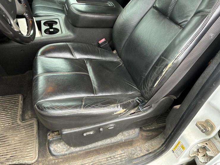 2011-gmc-sierra-1500-image-36