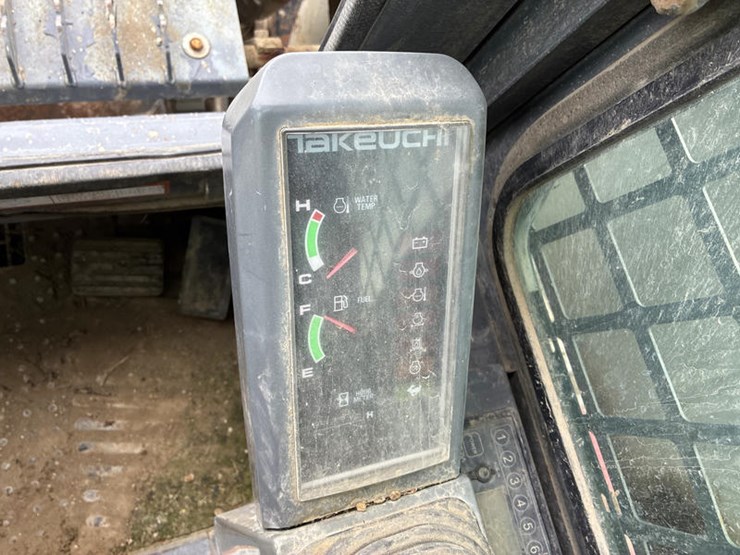 takeuchi-tl250-image-47