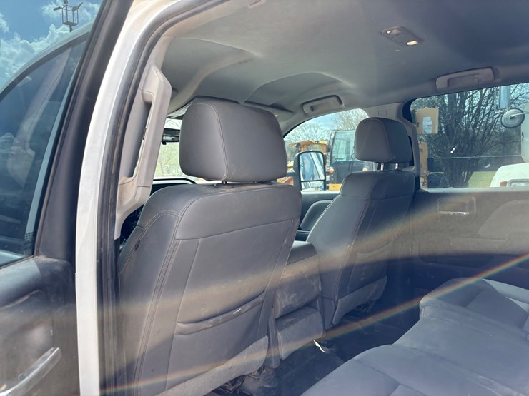 2019-gmc-sierra-2500hd-image-7