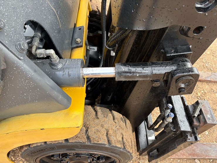 2005-komatsu-fg25st-14-image-16