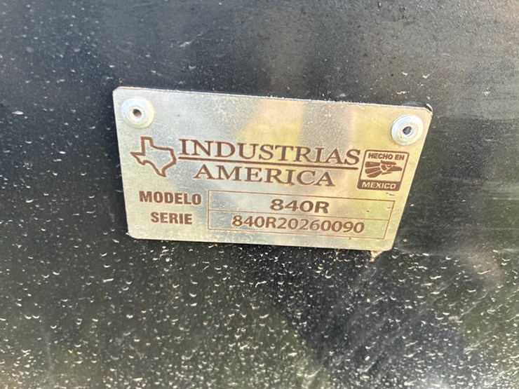 industrias-america-840r-image-2