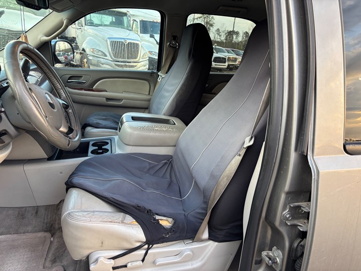 2009-gmc-yukon-image-14