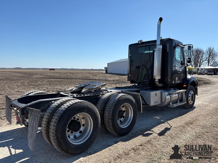 2006-freightliner-columbia-112-t/a-day-cab-truck-tractor-image-5