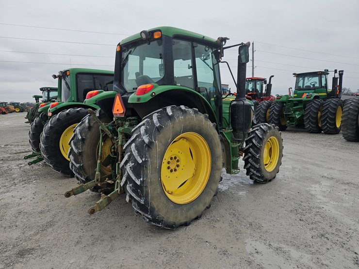 2016-john-deere-6120m-image-5