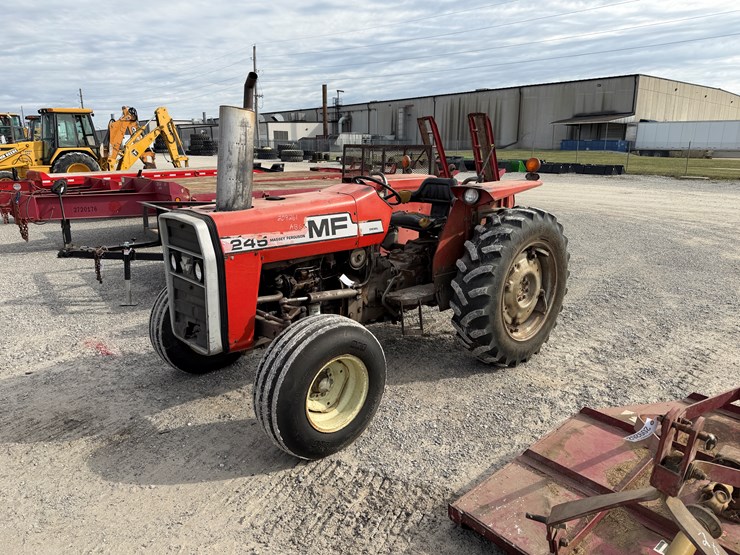 1979-massey-ferguson-245-image-1