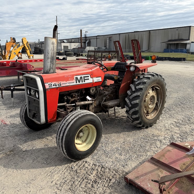 1979 MASSEY-FERGUSON 245