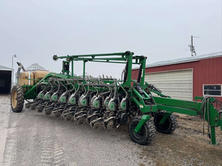 great-plains-yp1625-32tr-image-1