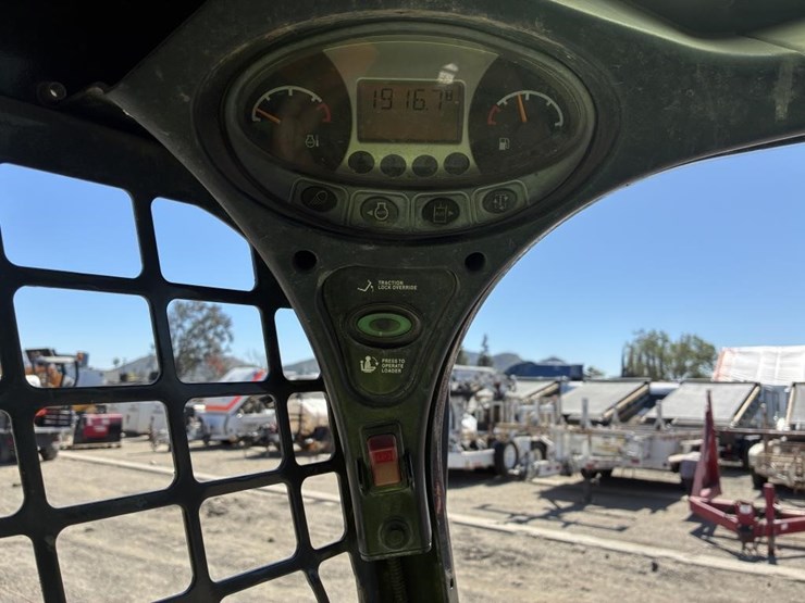 2018-bobcat-s570-image-13