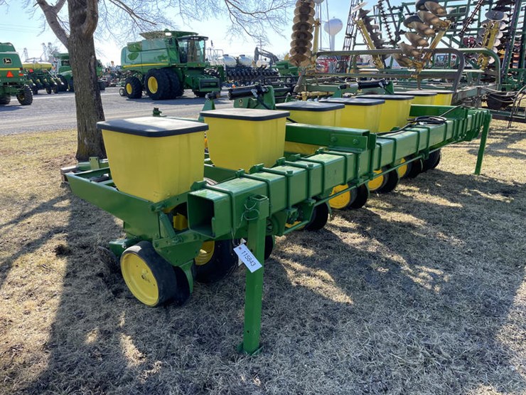 john-deere-7000-image-2