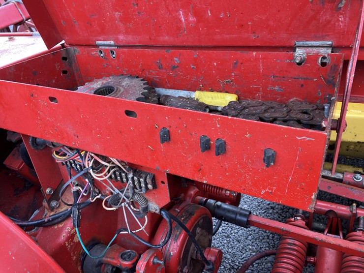 new-holland-900-image-21