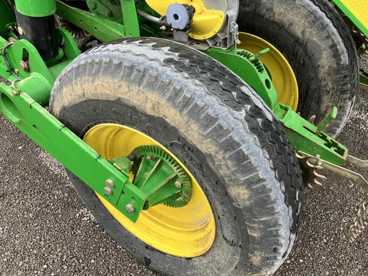 2008-john-deere-1790-image-19