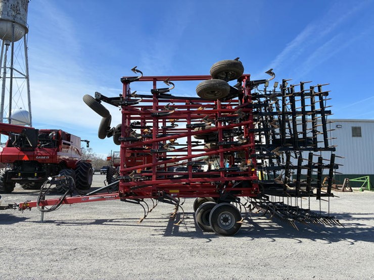 case-ih-200-image-22